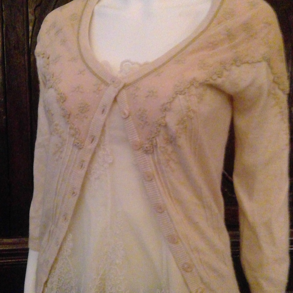 Lovely Guinevere Pink and Cream Soft sweater small
